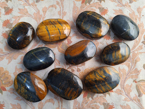 Hawkseye - Blue Tiger Eye - Palmstone